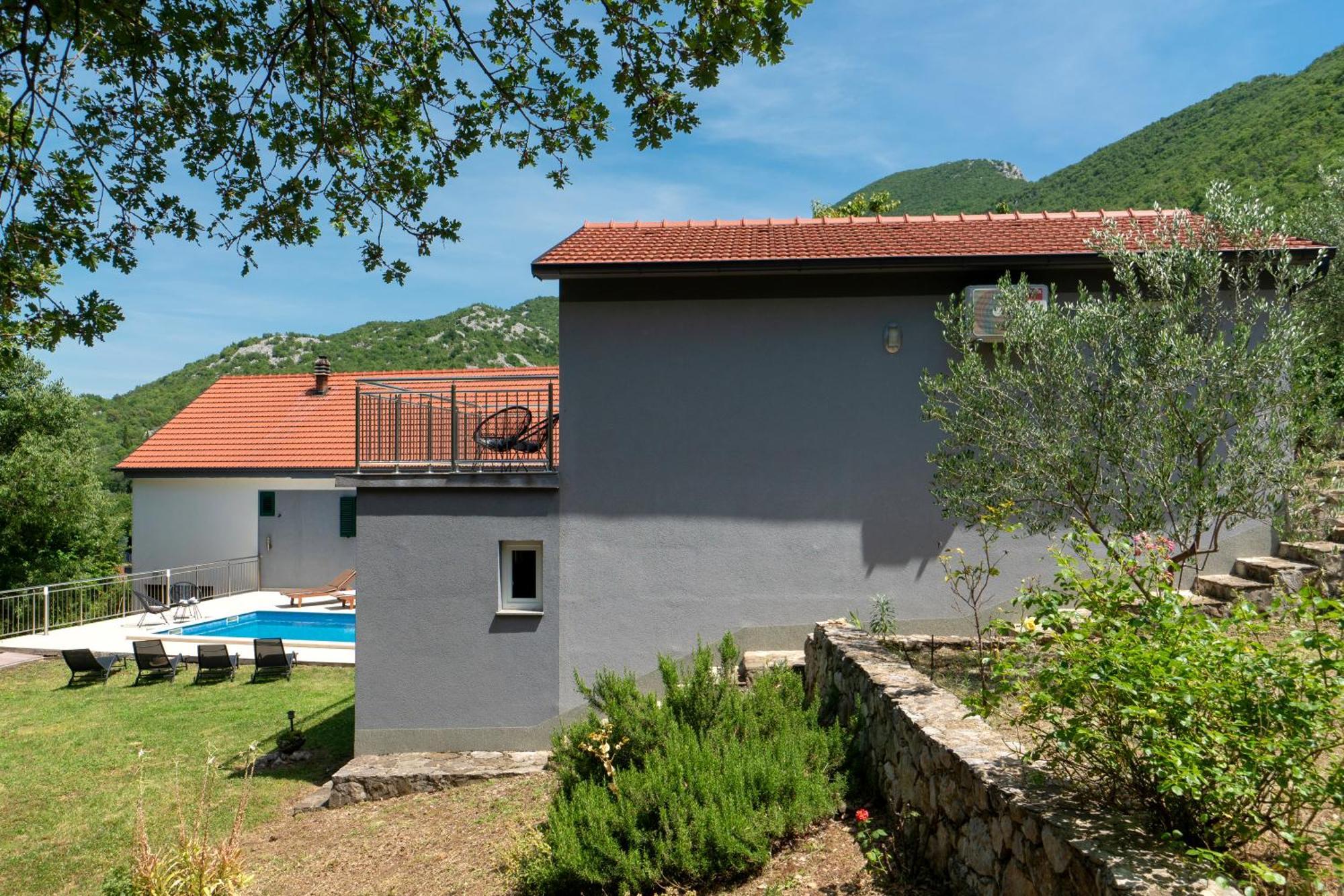 Apartments Srdanovic Omiš Dış mekan fotoğraf