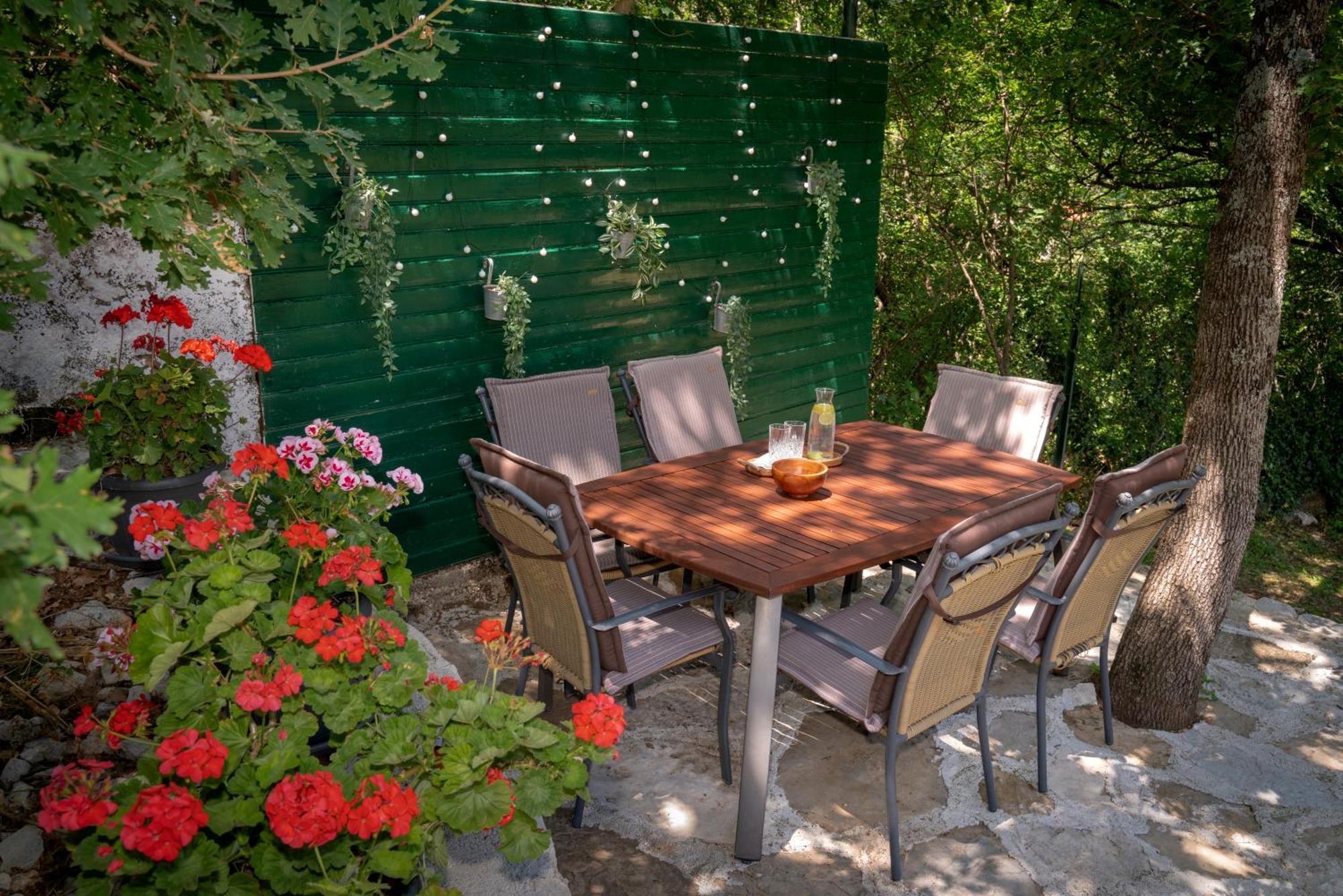 Apartments Srdanovic Omiš Dış mekan fotoğraf