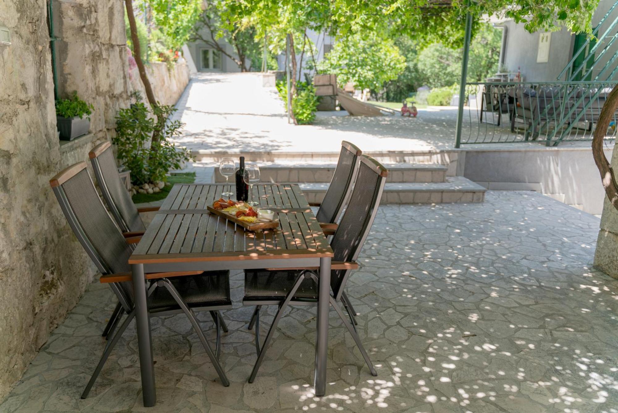 Apartments Srdanovic Omiš Dış mekan fotoğraf