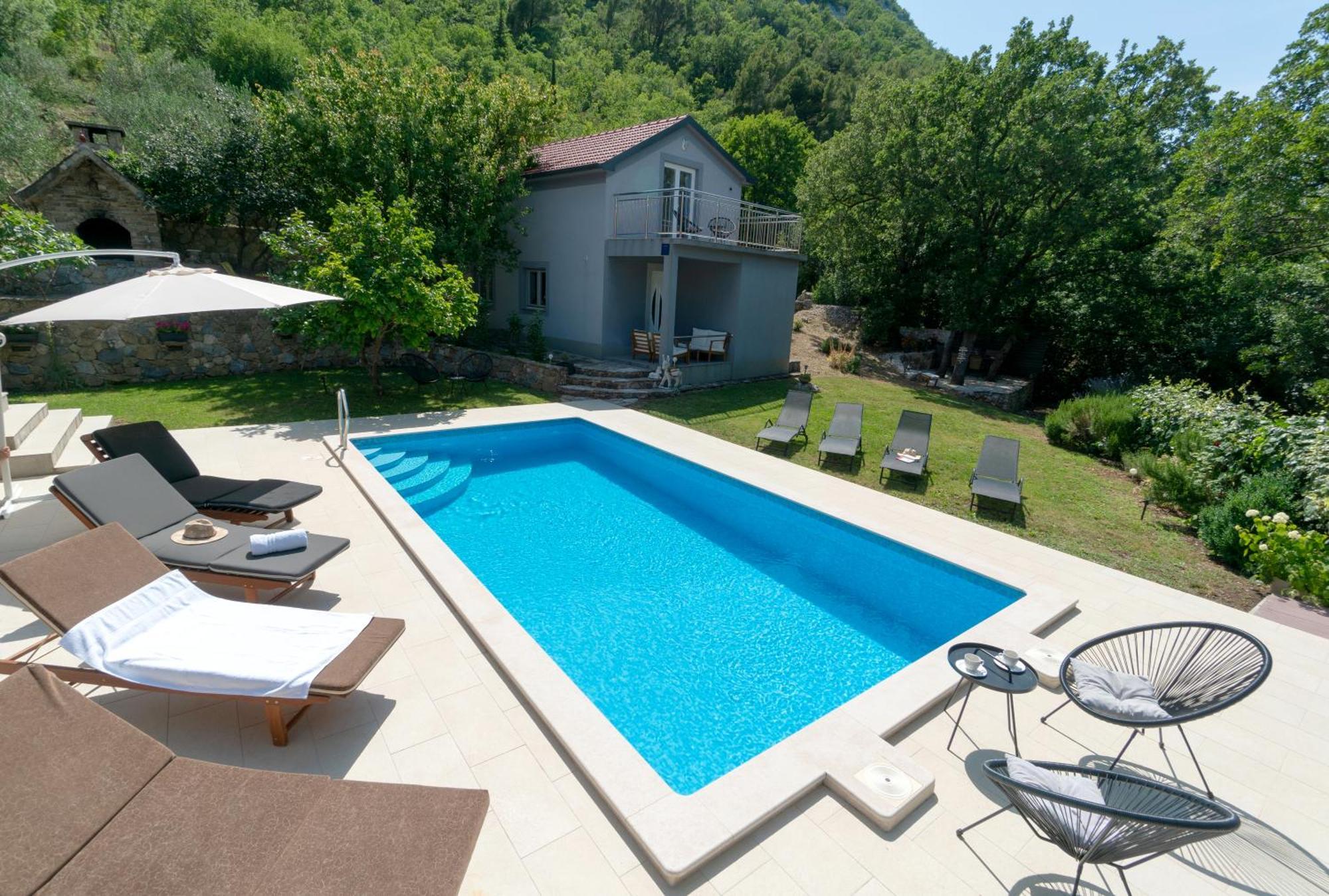 Apartments Srdanovic Omiš Dış mekan fotoğraf