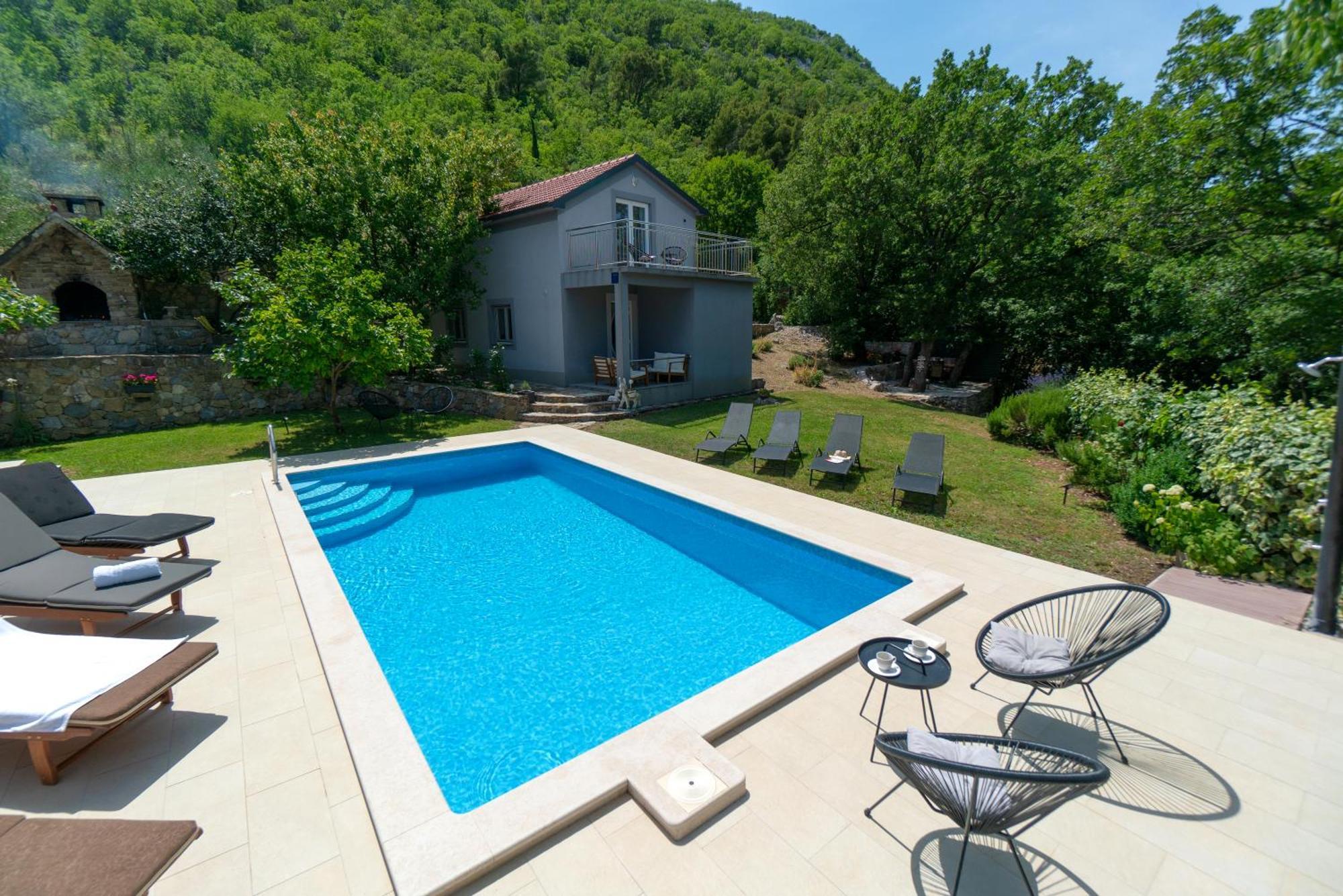 Apartments Srdanovic Omiš Dış mekan fotoğraf
